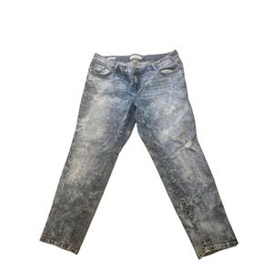 Torrid Boyfriend Acid Wash Distressed Blue Denim Jeans Plus Size 20 RN120684